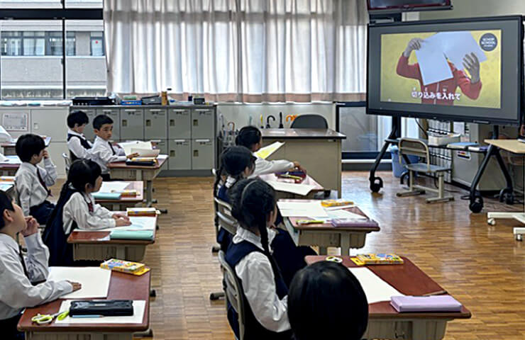 インタビュー|スコップ・クリエーティブ・コース|学習塾や学校向けの教材出版会社「育伸社」