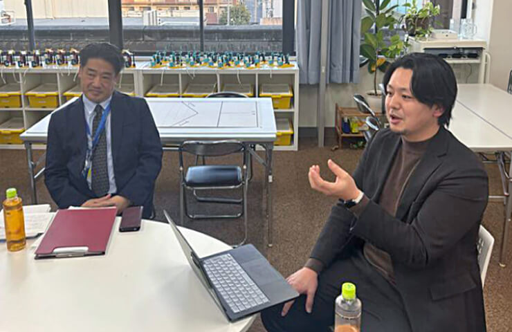 インタビュー|スコップ・クリエーティブ・コース|学習塾や学校向けの教材出版会社「育伸社」